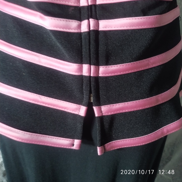Dressy black & pink top size 10 @36 - Picture 3 of 10